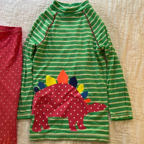 Mini Boden dinosaur rashguard set, size 9-10 - Picture 2 of 13